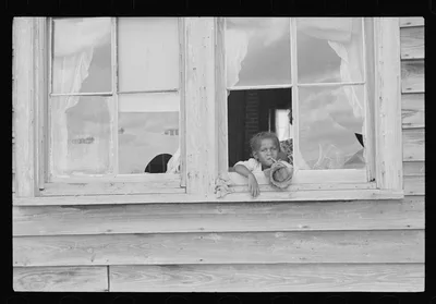 Children of sharecropper, Little Rock, Arkansas, 1935