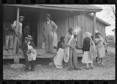 Cotton pickers at 6:30 a.m. ready for day's work, Pulaski County,…, Arkansas, 1935