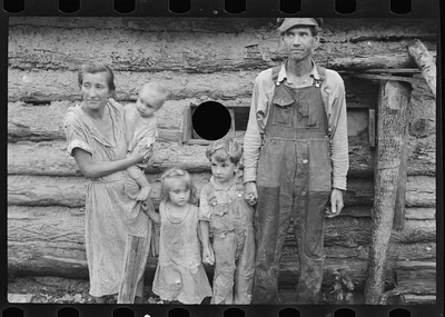 [Untitled photo, possibly related to: Family of Arkansas sharecropper], 1935