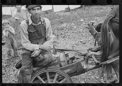 [Untitled photo, possibly related to: Family of Arkansas sharecropper], 1935