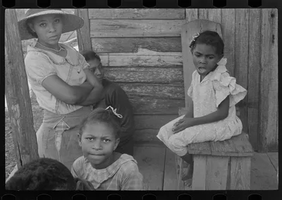 Children of unemployed trapper, Plaquemines Parish, Louisiana, 1935