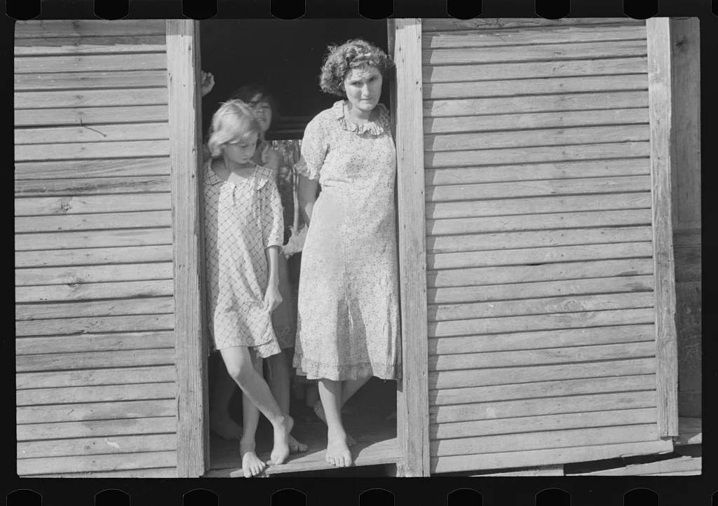 [Untitled photo, possibly related to: Children of Fortuna family,…, Louisiana, 1935