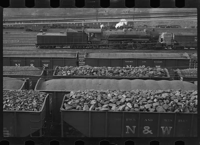 Railroad yards at Williamson, West Virginia, 1935
