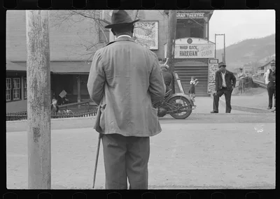 [Untitled photo, possibly related to: Omar, West Virginia], 1935