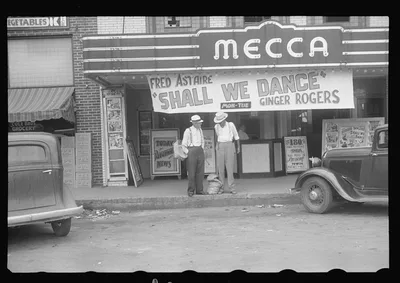 [Untitled photo, possibly related to: Men loafing in Crossville,…, Tennessee, 1937