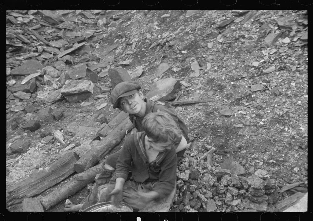 Young boys salvaging coal from the slag heaps, Nanty Glo, Pennsylvania, 1937