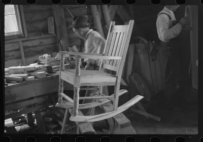 [Untitled photo, possibly related to: Chair seat woven at Cumberland…, Tennessee, 1937