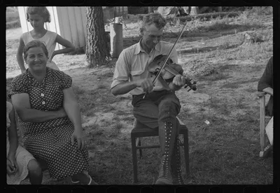 [Untitled photo, possibly related to: Sunday at home, Penderlea…, North Carolina, 1937