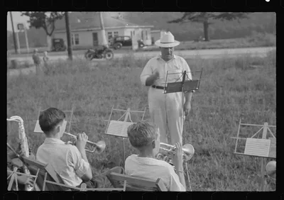 [Untitled photo, possibly related to: Band rehearsal, Red House, West…, West Virginia, 1937