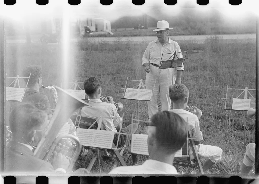 [Untitled photo, possibly related to: Band rehearsal, Red House, West…, West Virginia, 1937