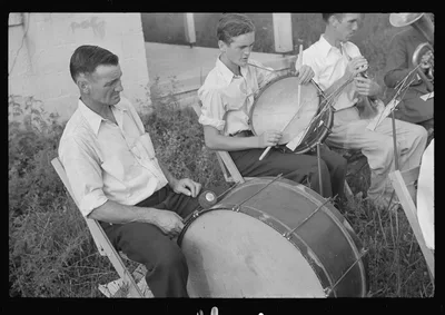 [Untitled photo, possibly related to: Band rehearsal, Red House, West…, West Virginia, 1937