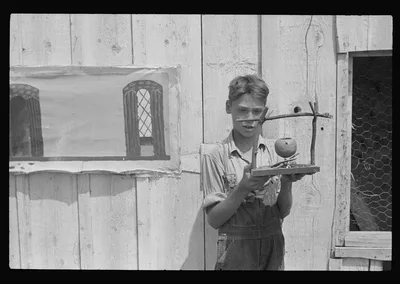 [Untitled photo, possibly related to: Puppeteers, Red House, West…, West Virginia, 1937