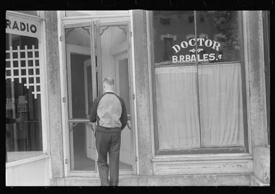 Barbershop sign, Lancaster, Ohio, 1938