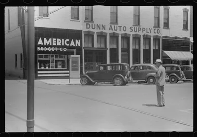 Street scene, Washington Court House, Ohio (see general caption), 1938