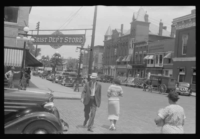 Main and Court Streets, Circleville, Ohio (see general caption), 1938