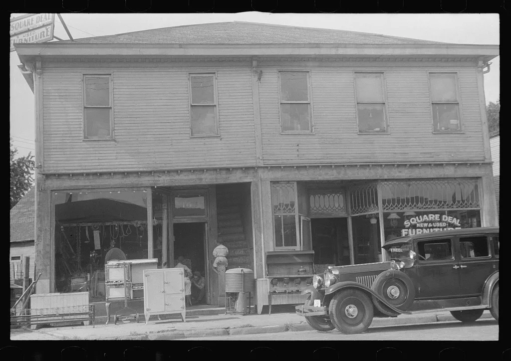 Main street, Lancaster, Ohio, 1938
