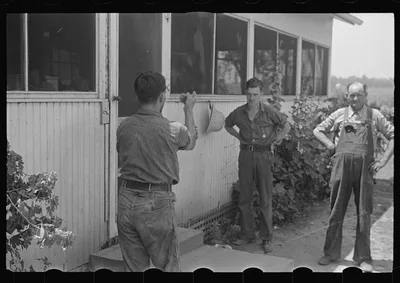 [Untitled photo, possibly related to: Washing up for dinner during…, Ohio, 1938