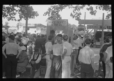 At the Ashville, July 4th celebration, Ashville, Ohio (see general…, 1938