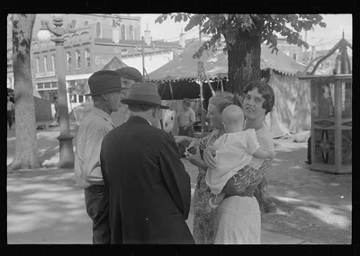 [Untitled photo, possibly related to: World War Veterans' homecoming…, Ohio, 1938