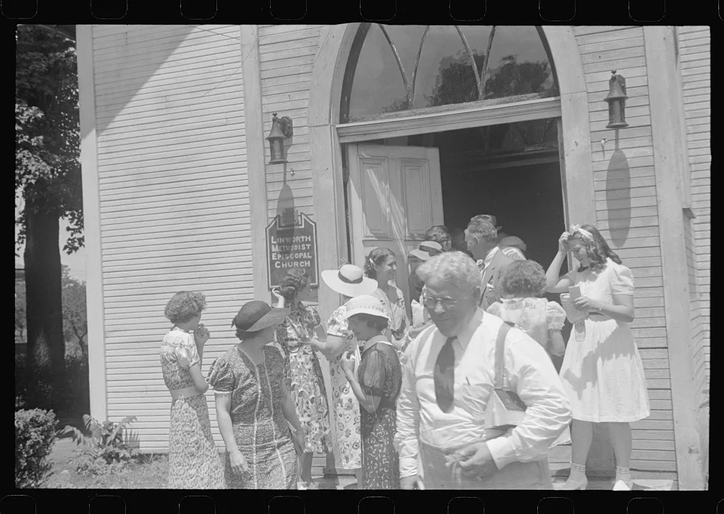 [Untitled photo, possibly related to: Linworth, Ohio. People leaving…, 1938