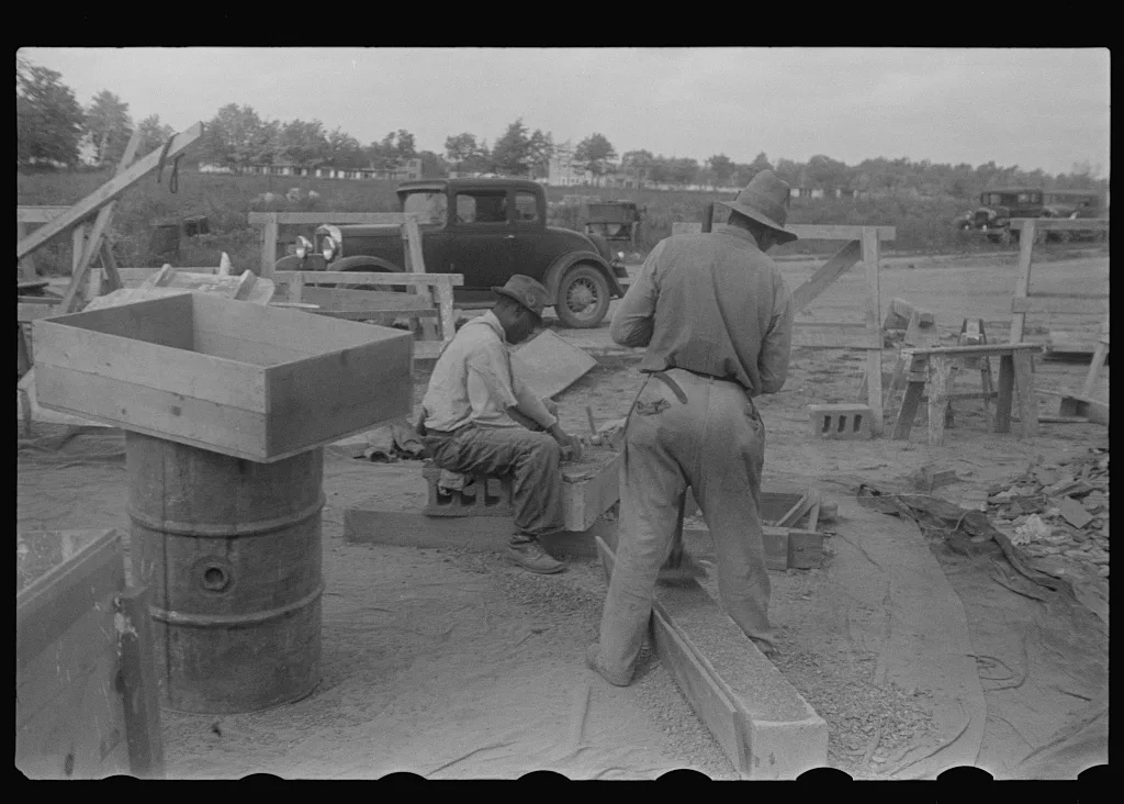 Hightstown, New Jersey. Steps in the preparation of mortar for fresco…, 1935