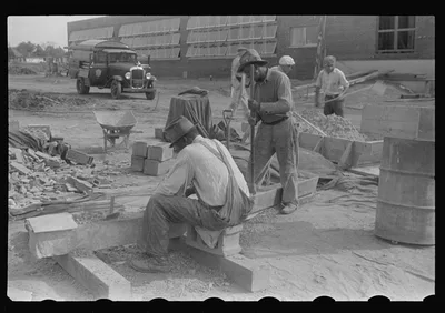 Hightstown, New Jersey. Steps in the preparation of mortar for fresco…, 1935