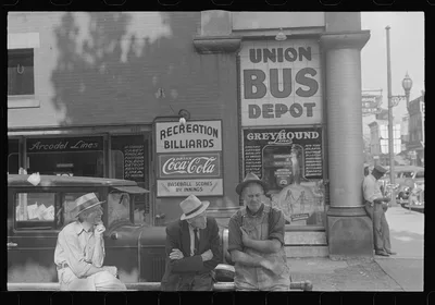 Bus station, Marion, Ohio, 1938