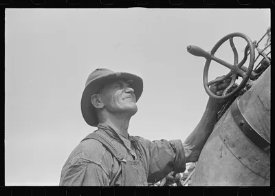 Member of threshing crew, central Ohio, 1938