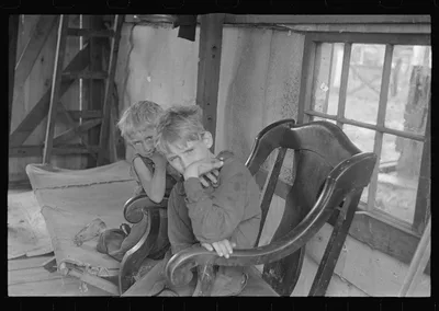[Untitled photo, possibly related to: Children of ex-farmer who is…, Ohio, 1938