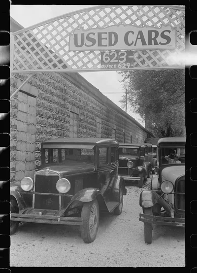 Used car lot in Columbus, Ohio, 1938