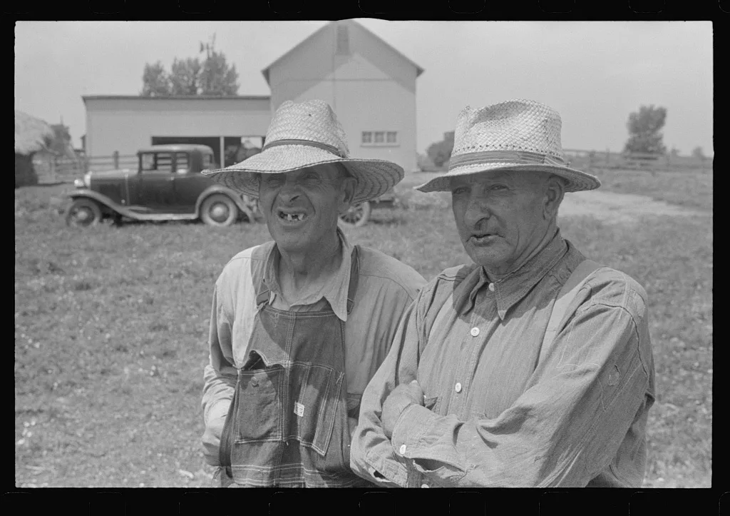 Members of threshing crew, central Ohio, 1938