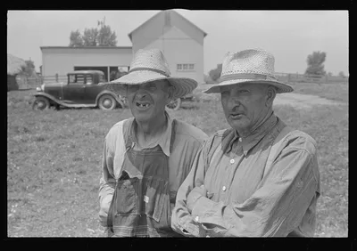 Members of threshing crew, central Ohio, 1938