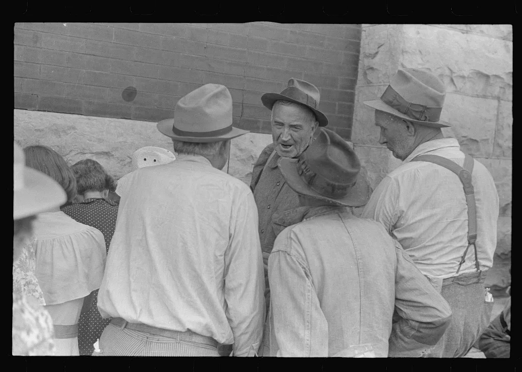 Waiting for relief commodities, Urbana, Ohio, 1938