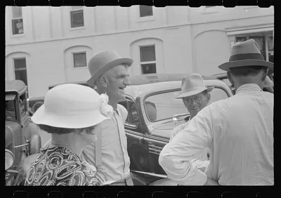 Street scene, Marysville, Ohio, 1938