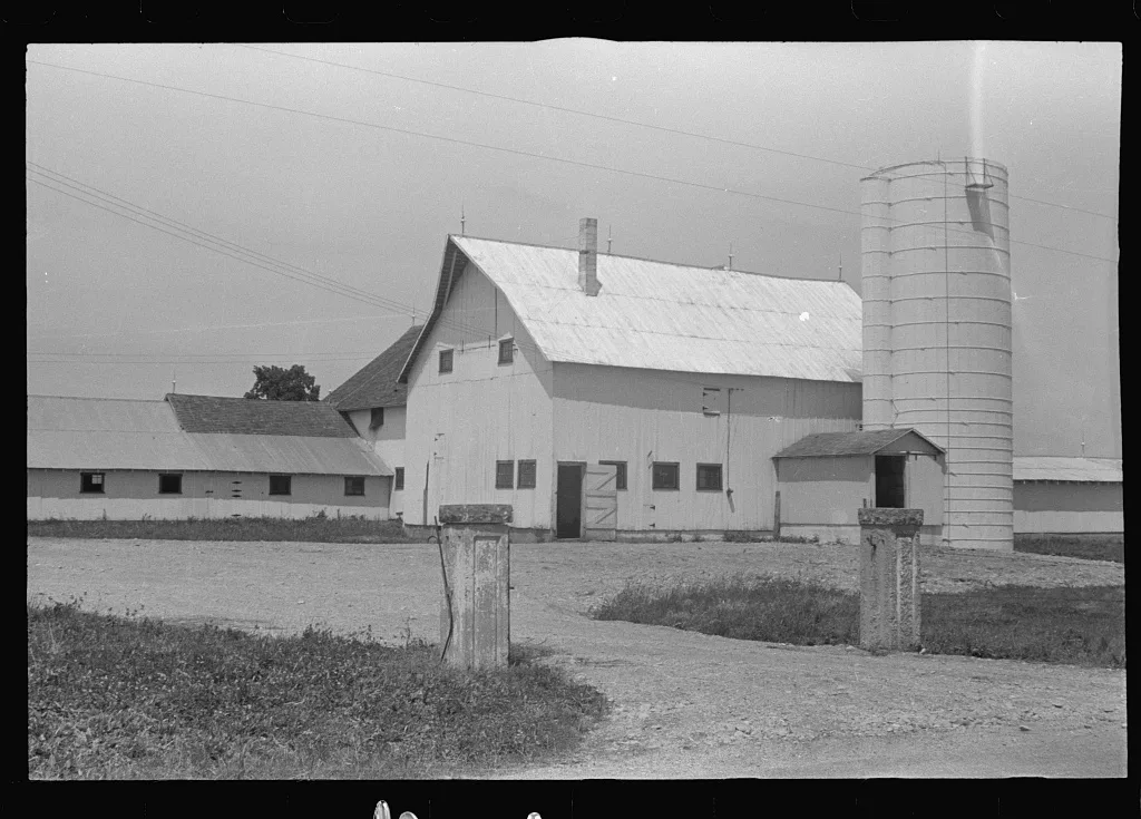Barn and silo in central Ohio, Woodstock, Ohio (see general caption), 1938