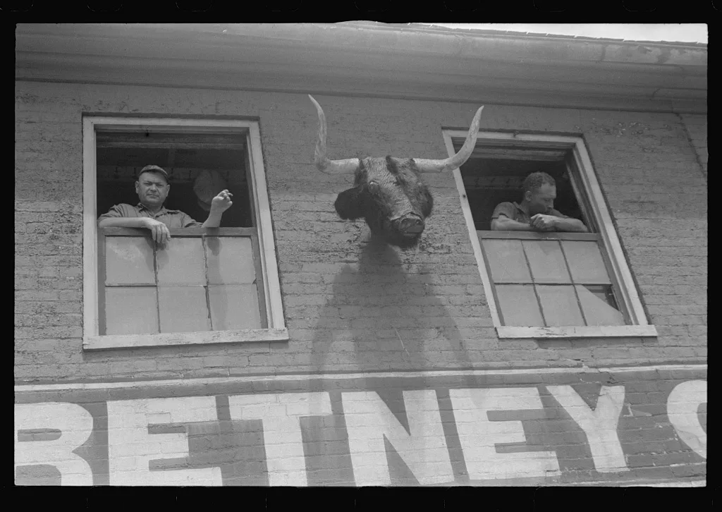 Tannery workers, Springfield, Ohio, 1938