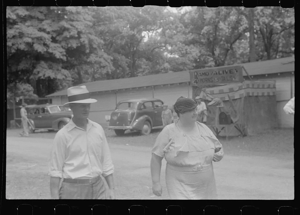 [Untitled photo, possibly related to: Sideshow attraction, county…, Ohio, 1938
