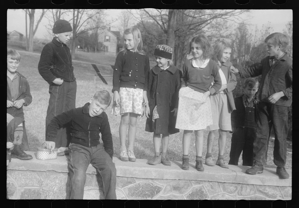 Scenes of the northern Shenandoah Valley, including the Resettlement…, Virginia, 1941
