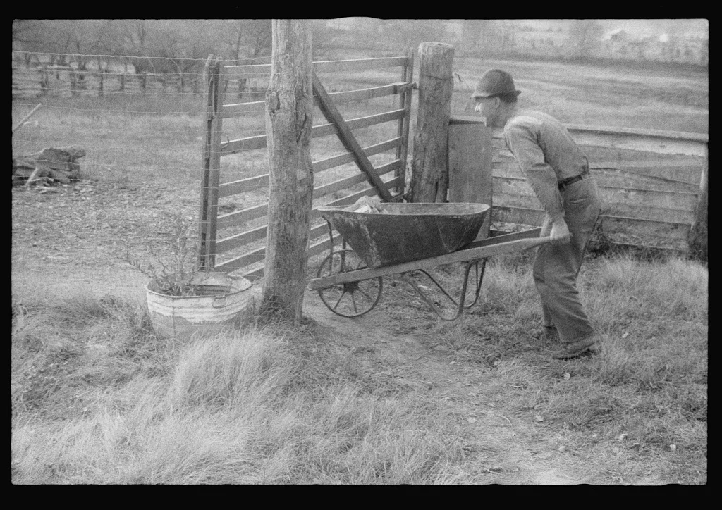 Scenes of the northern Shenandoah Valley, including the Resettlement…, Virginia, 1941